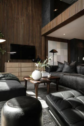 Modern Lux Loft-Style Apartment
